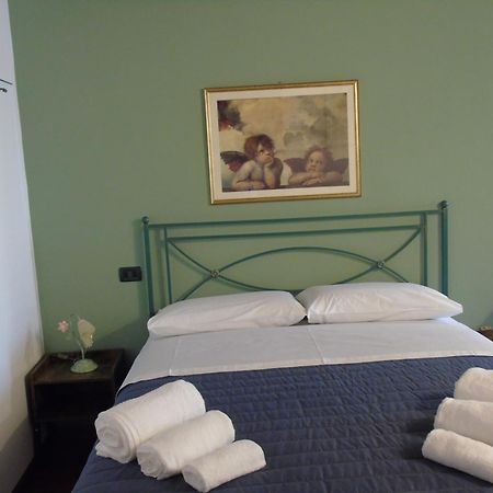 Tasi Apartaments Cento  Kültér fotó